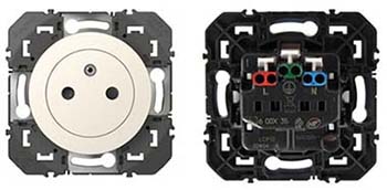 рамки для розеток и выключателей legrand